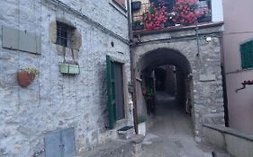 La Pietra Di Sersa
